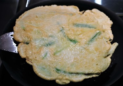 Korean Scallion Pancakes (Pa Jun)
