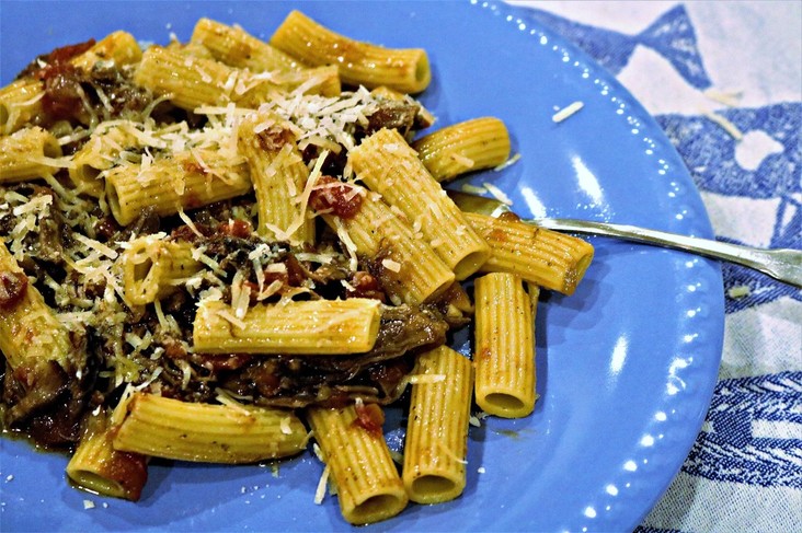 Pasta and Slow-Simmered Tomato Sauce with Short Ribs